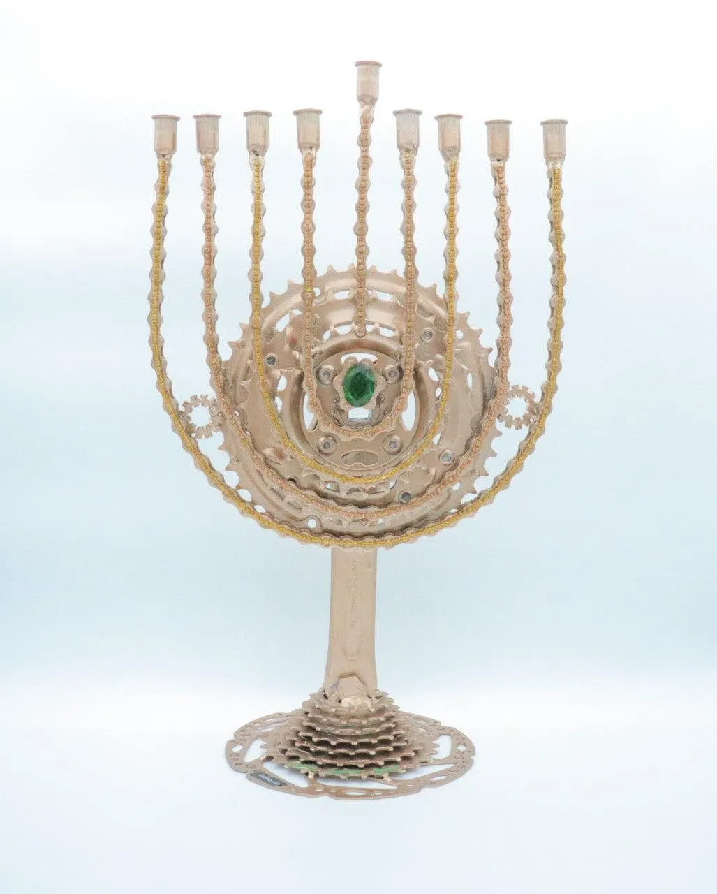 Menorah sculpture (Hana)