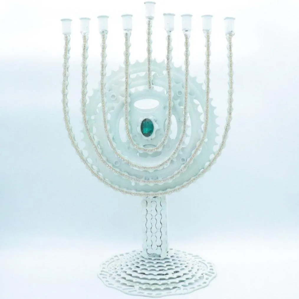 Menorah sculpture (Hana)