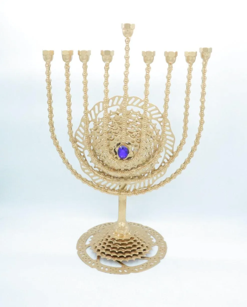 Menorah sculpture (Hana)