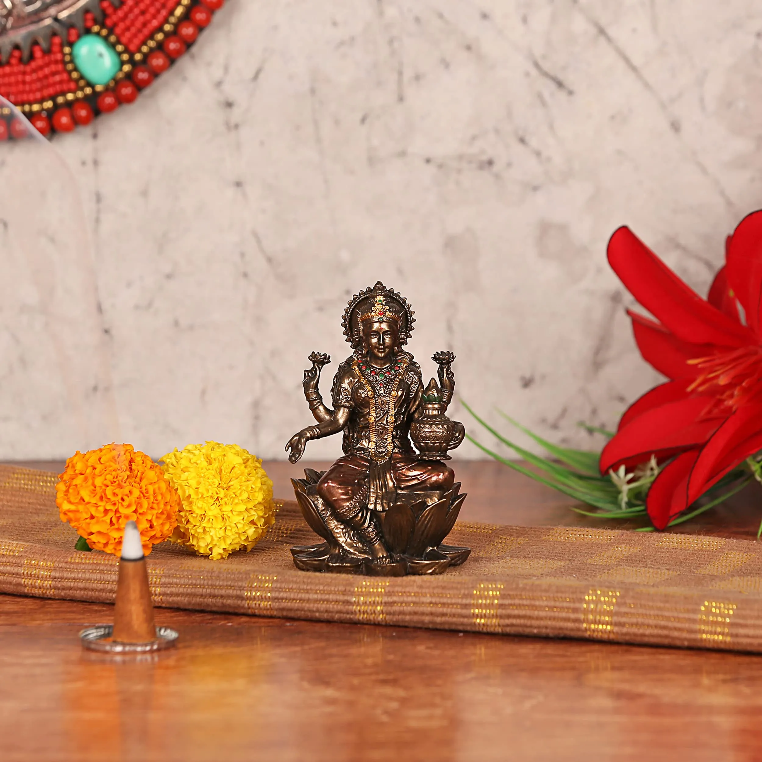 NM Poly Resin Laxmi On Lotus Idol Figurine Mini 9 CM Brown