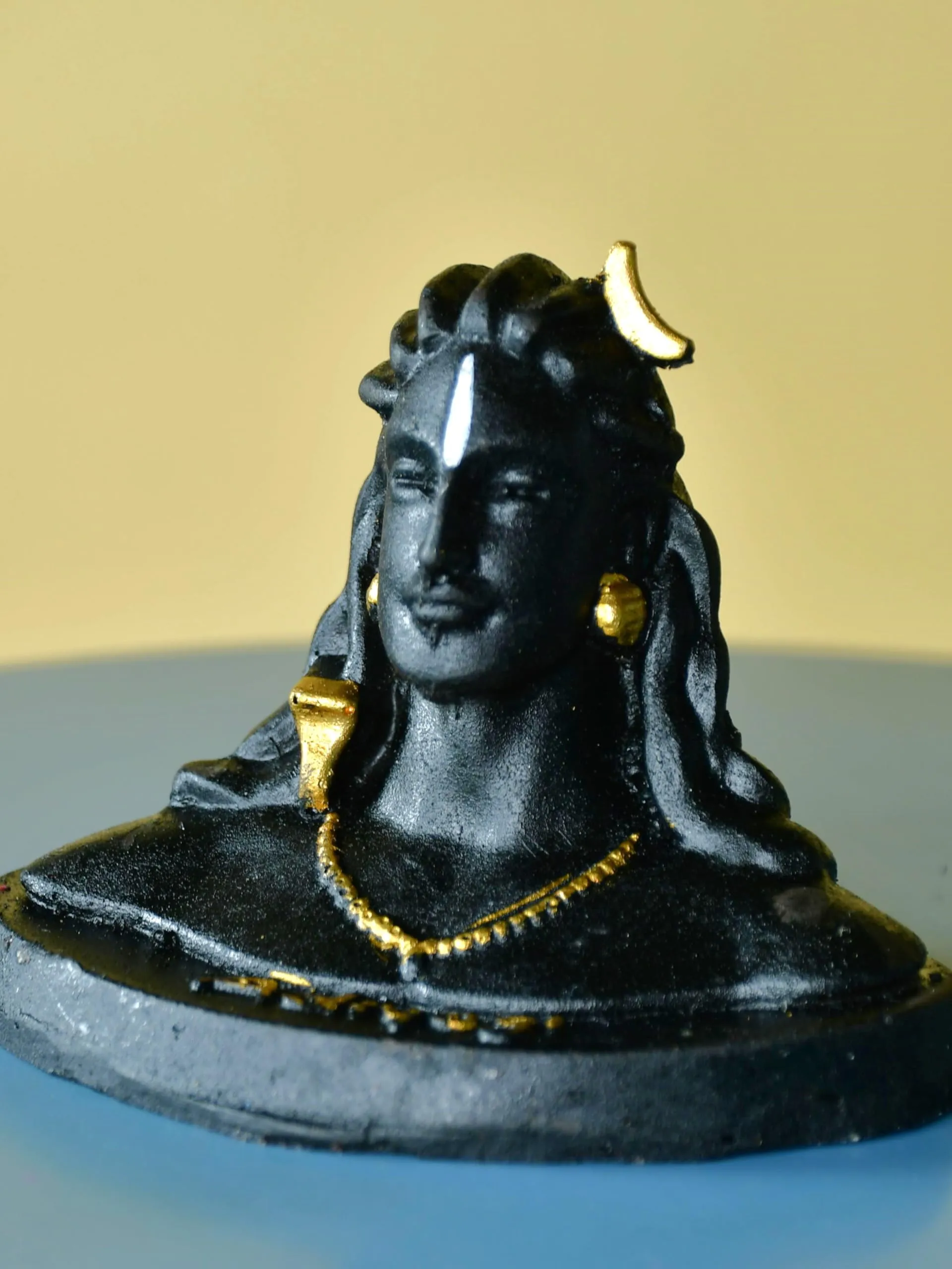 Sowpeace Resin Adiyogi Mini showpiece, Set of 1 Premium Resin Made Table Top Home Decor for Living Room and Gifting(16 cm,Black)